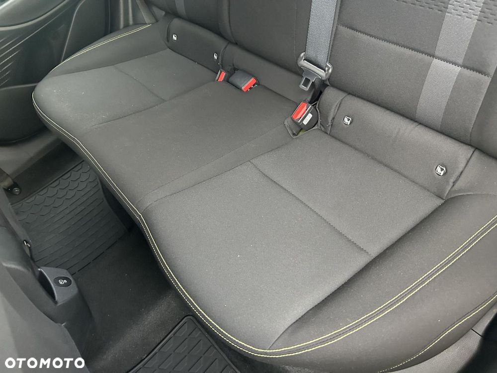 Hyundai i20 - 15