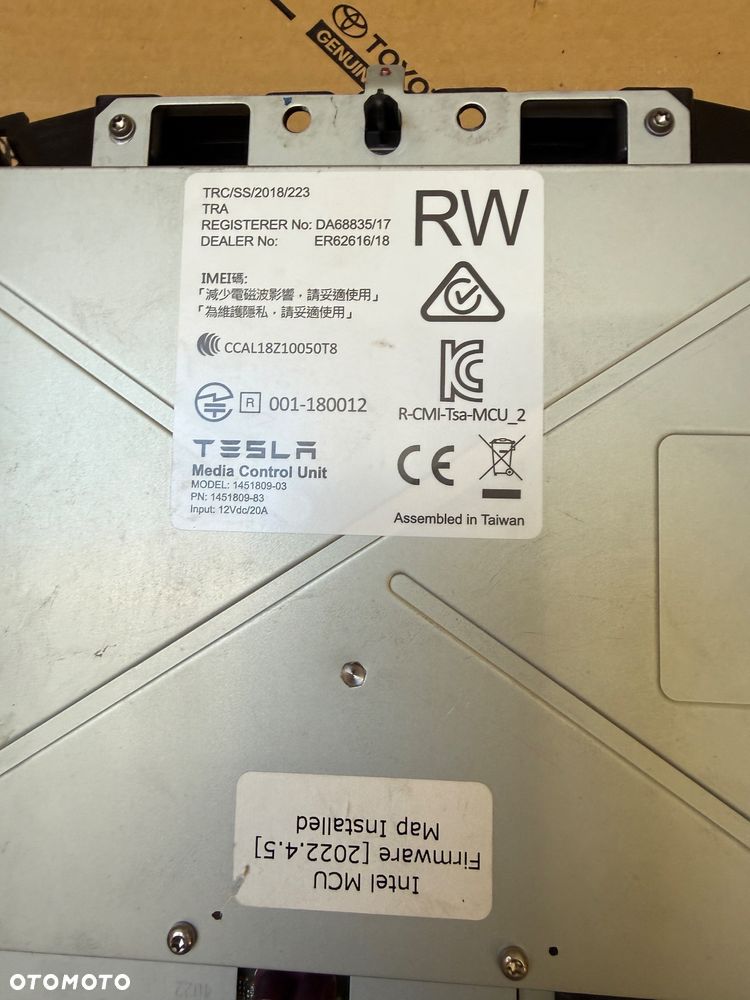 Wyświetlacz główny Tesla Model S EU NR. DA68835/17. - 3