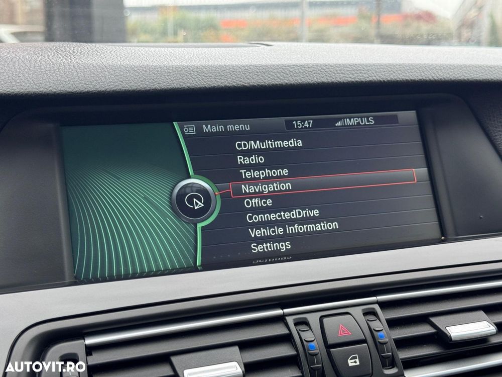 BMW Seria 5 528i Aut. - 23