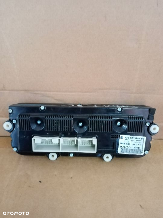 Panel nawiewu klimatyzacji klimy VW Passat B6 3C0907044BB - 2