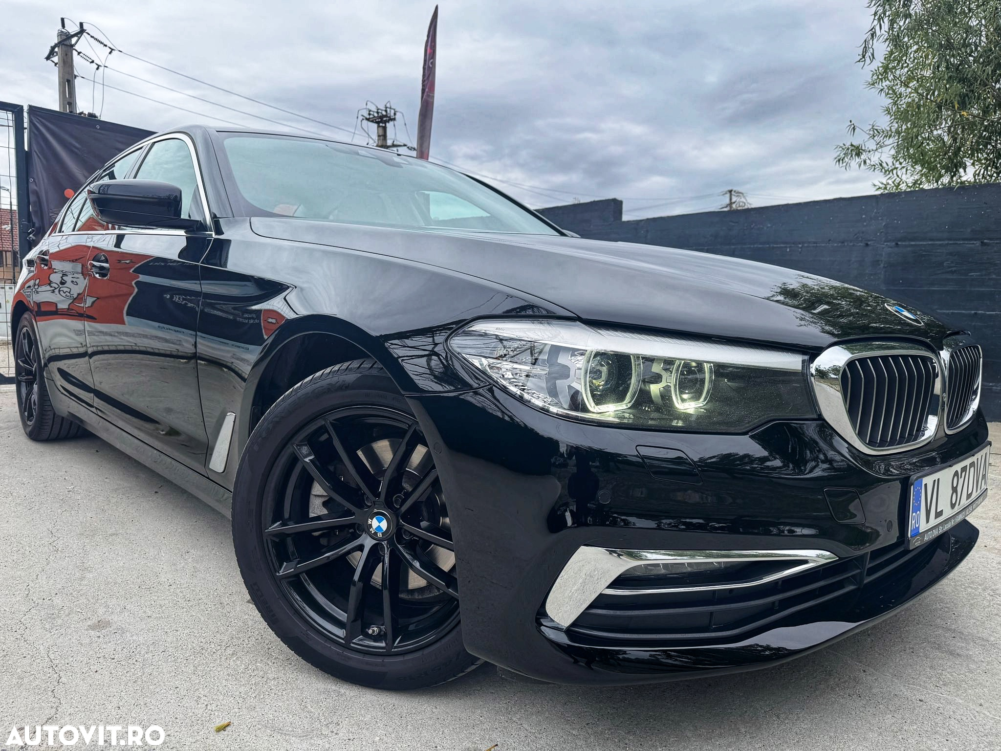 BMW Seria 5 520d xDrive AT MHEV - 2