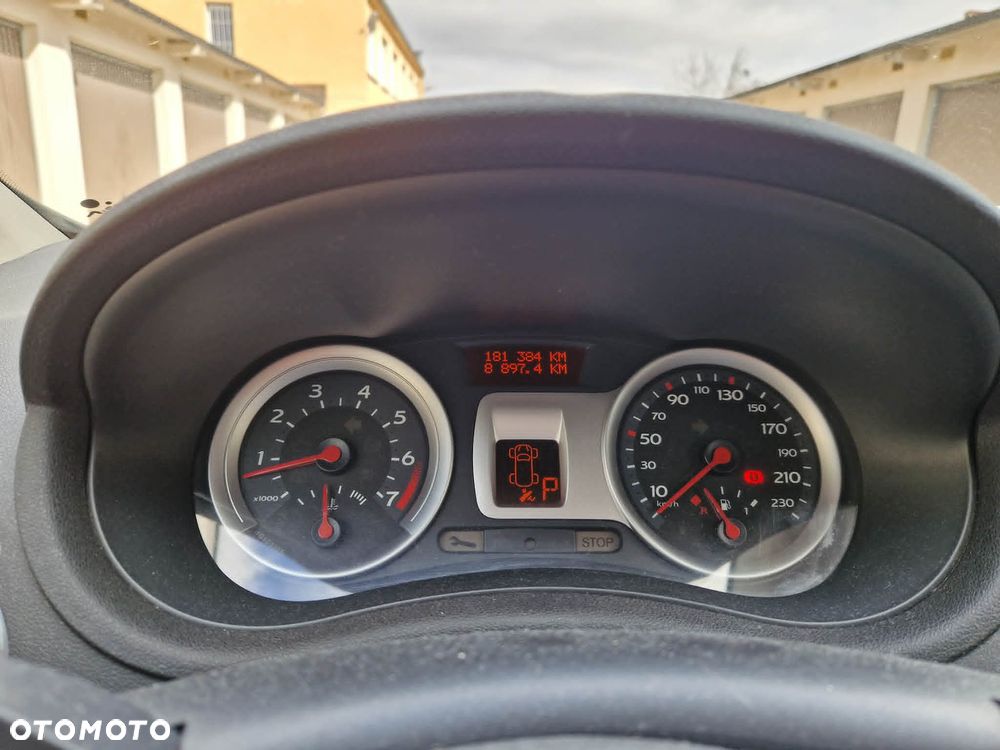 Renault Clio - 8
