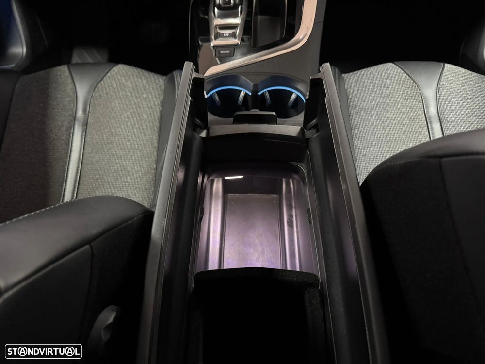 Peugeot 3008 PureTech 130 Stop & Start GPF EAT8 Allure - 31