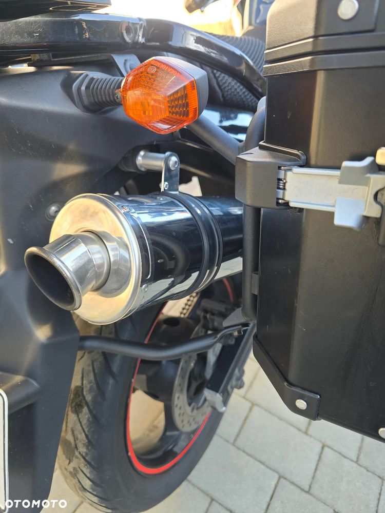 Suzuki V-STROM - 4