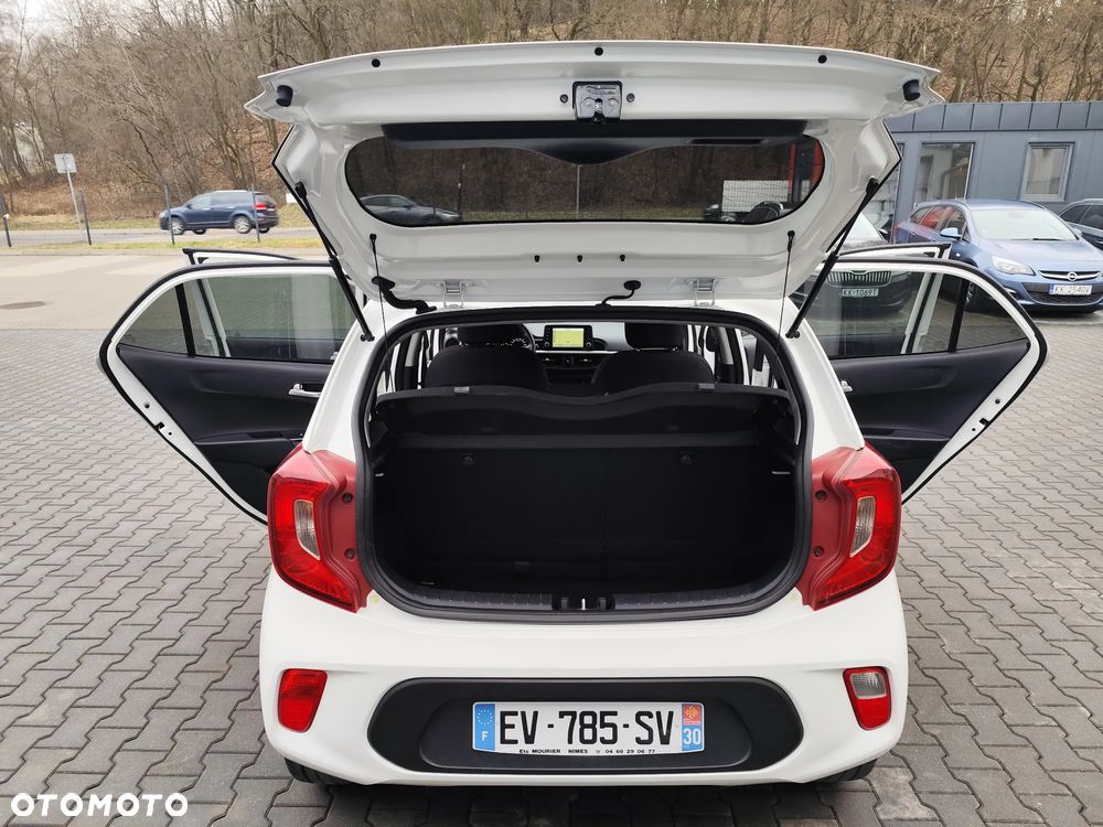 Kia Picanto 1.0 Dream Team Edition - 9