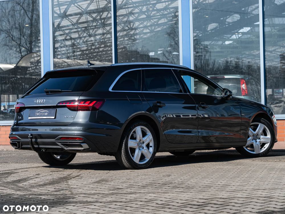 Audi A4 Avant - 4