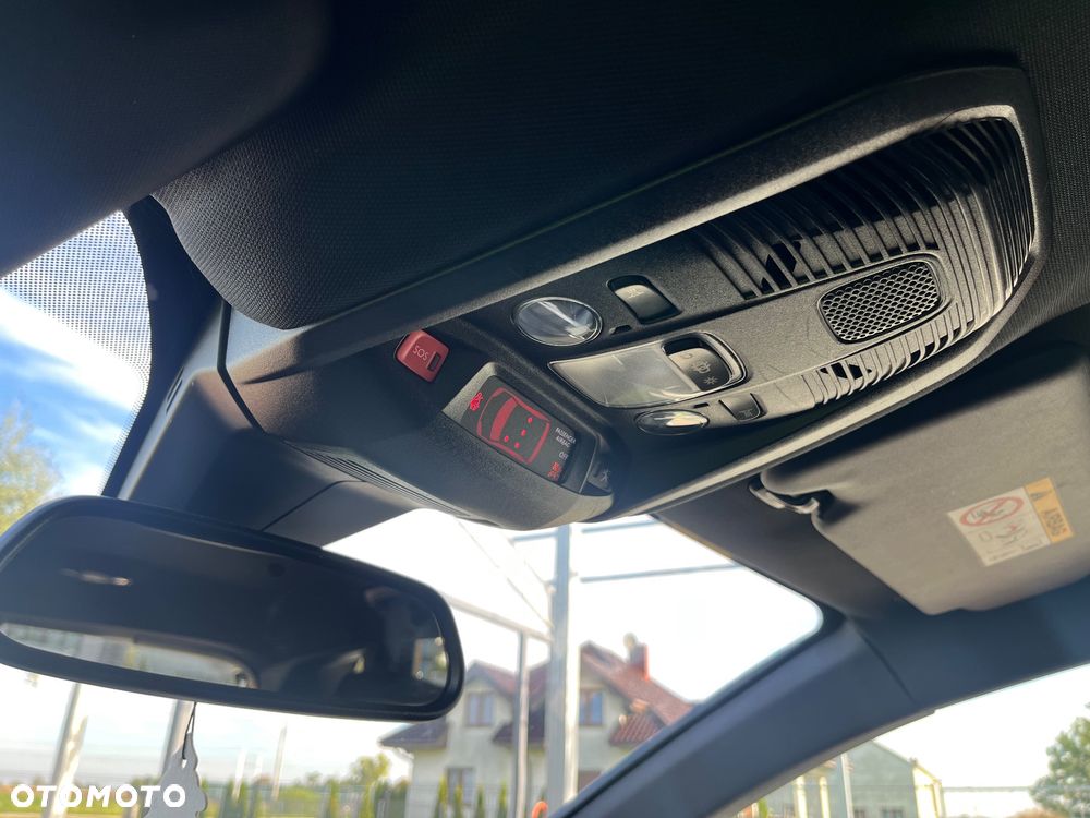 Peugeot 3008 BlueHDi 130 Stop & Start EAT8 Allure Business-Paket - 29