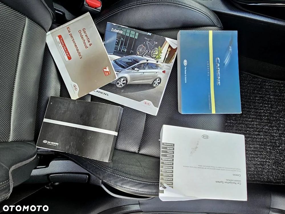 Kia Carens 1.6 CVVT Vision - 27