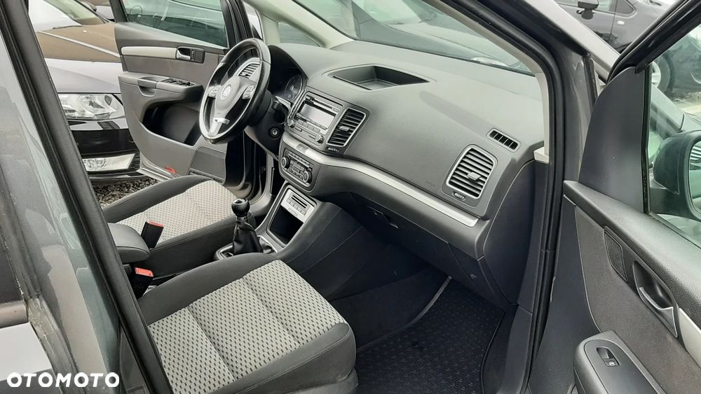 Volkswagen Sharan - 17
