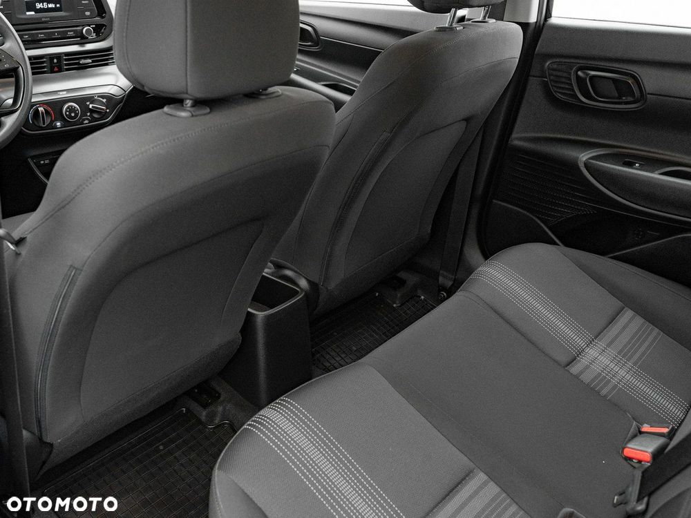 Hyundai i20 1.2 Pure - 23