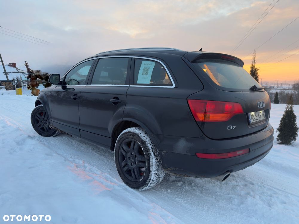 Audi Q7 - 30