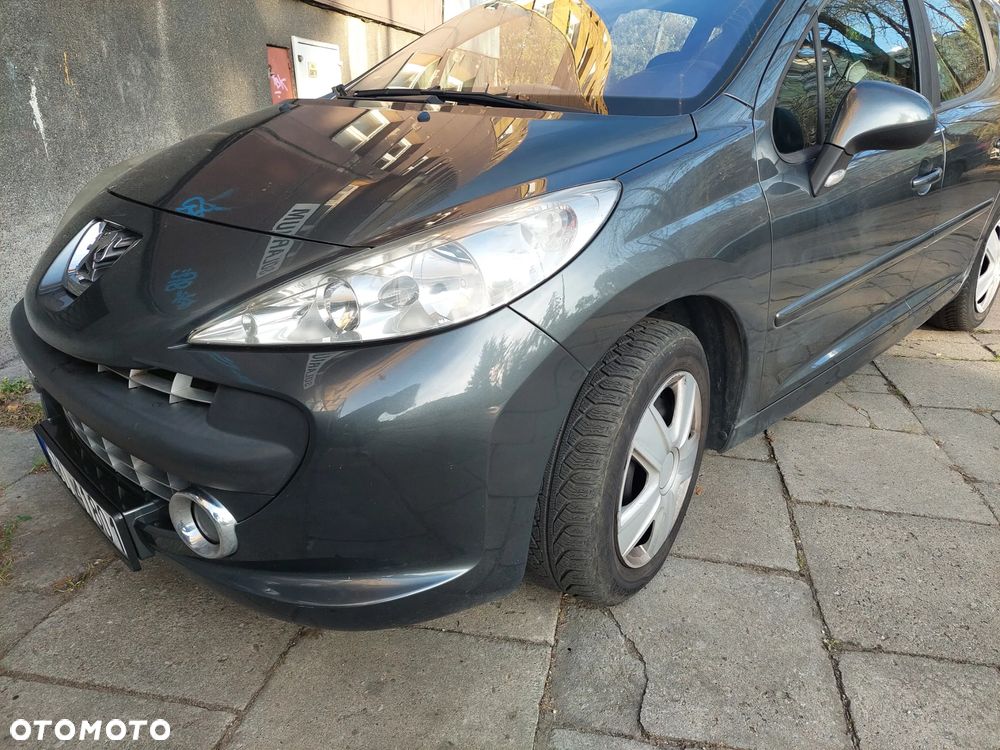 Peugeot 207 - 2