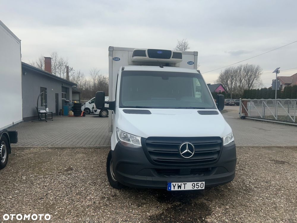 Mercedes-Benz Sprinter - 9