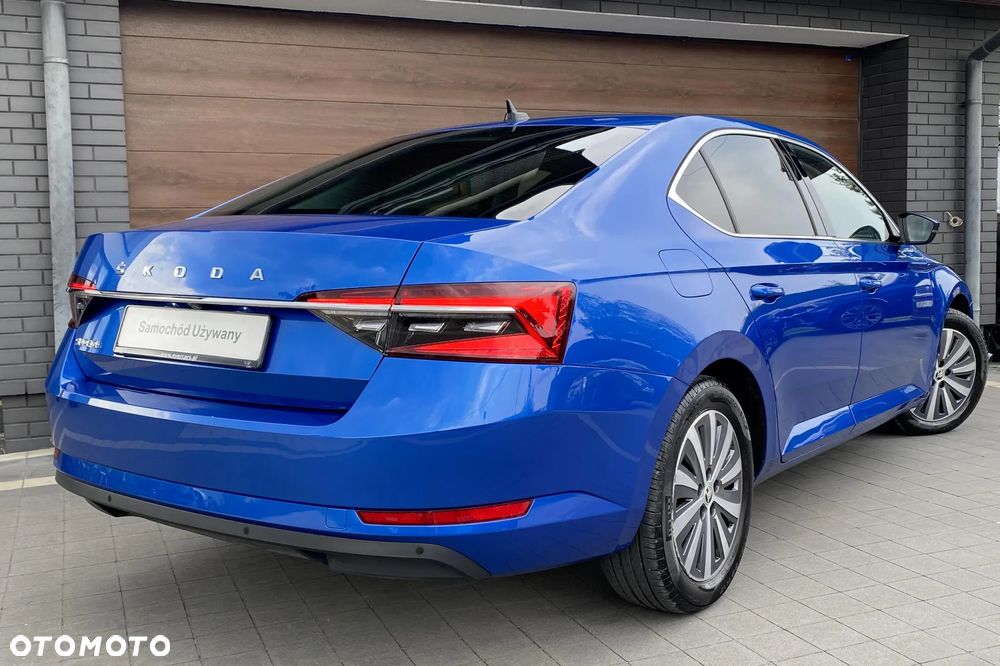 Skoda Superb 2.0 TDI SCR Style DSG - 11