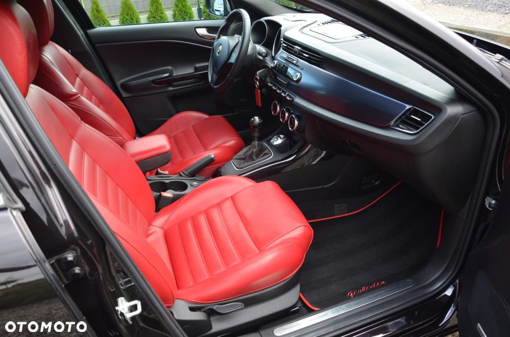 Alfa Romeo Giulietta 2.0 JTDM Distinctive - 6