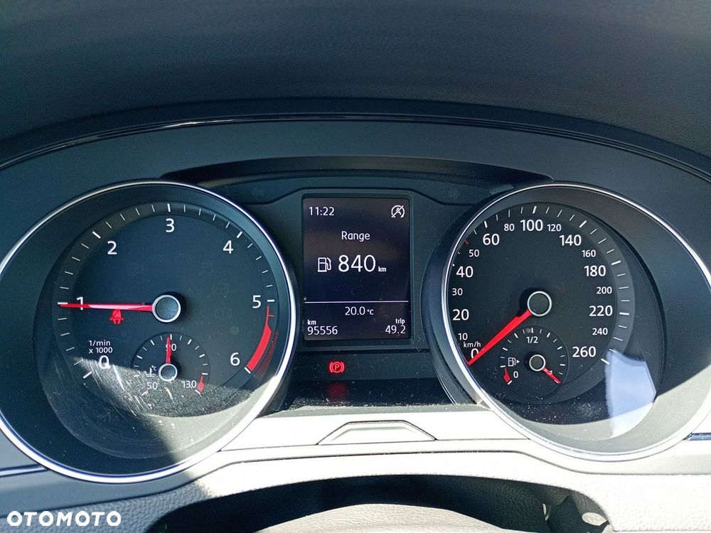 Volkswagen Passat Variant 2.0 TDI EVO Essence - 13