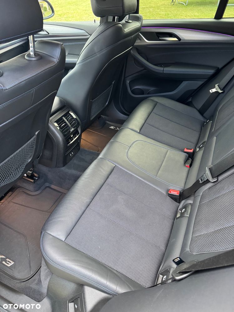BMW X3 xDrive20d mHEV - 22