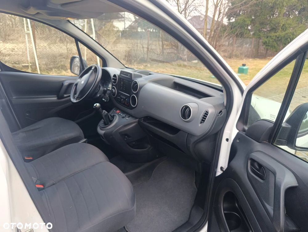 Peugeot Partner - 11