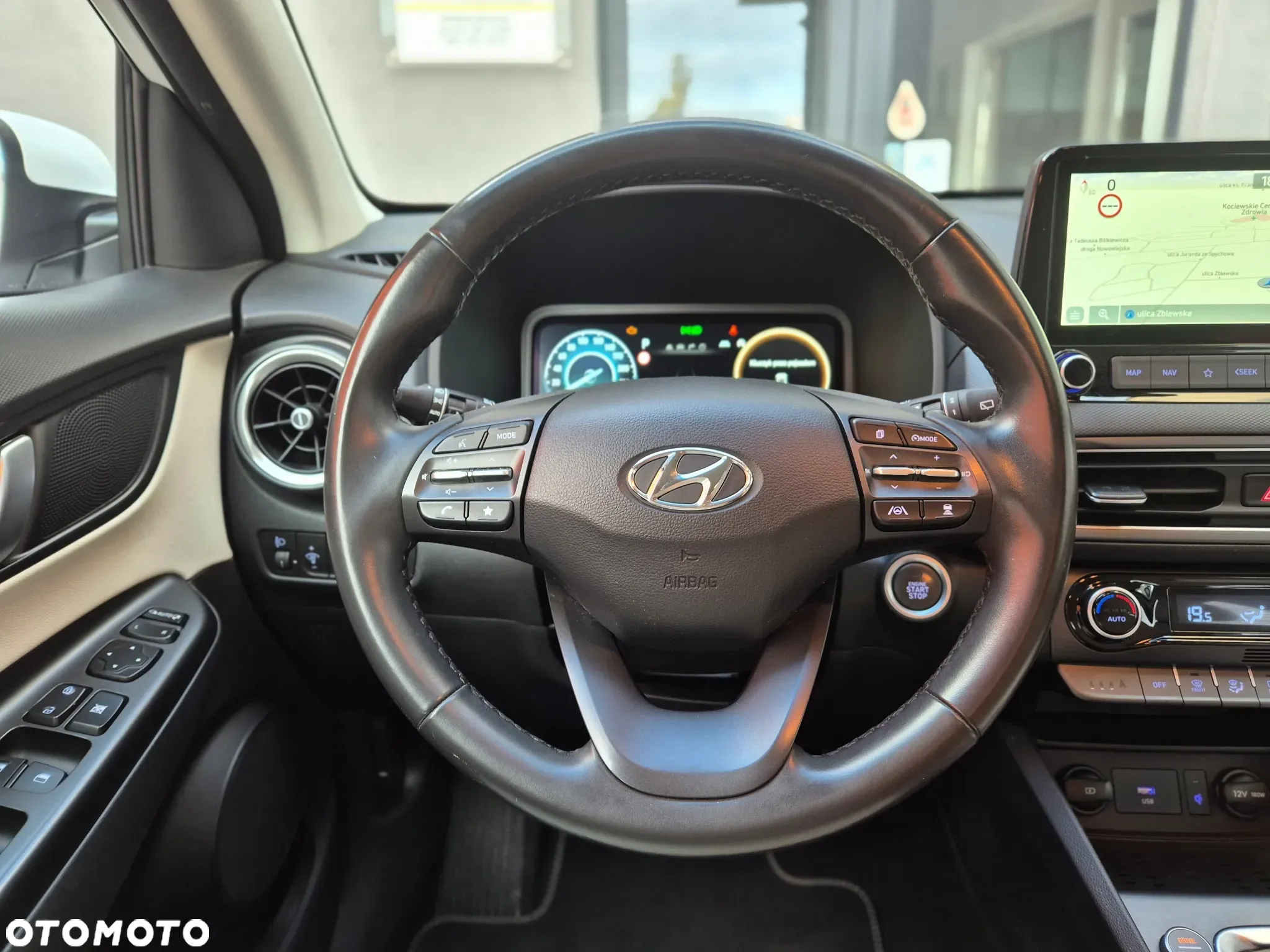 Hyundai Kona - 22