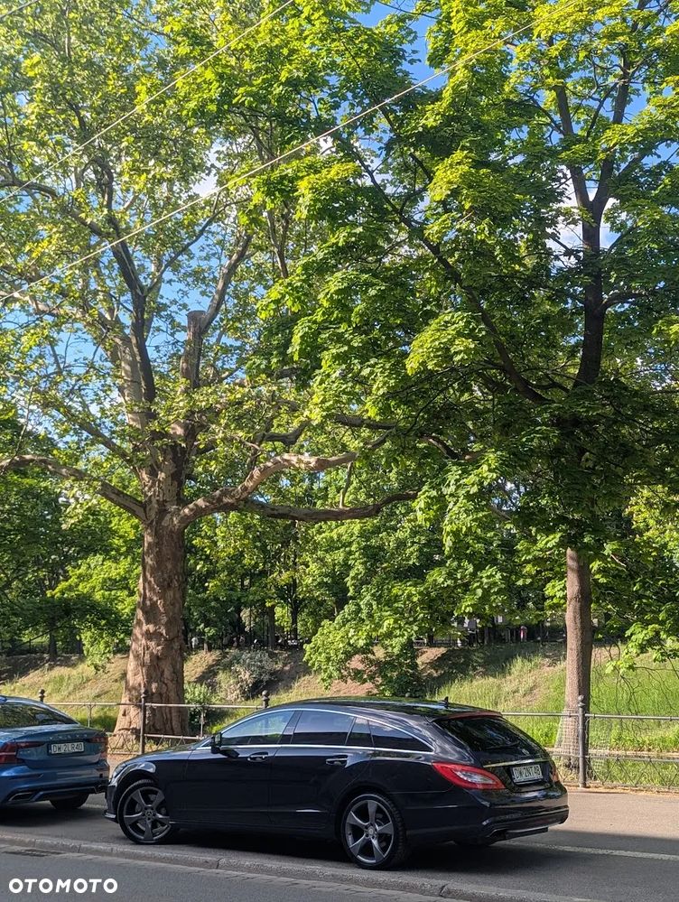 Mercedes-Benz CLS 350 CDI 4-Matic BlueEff - 27