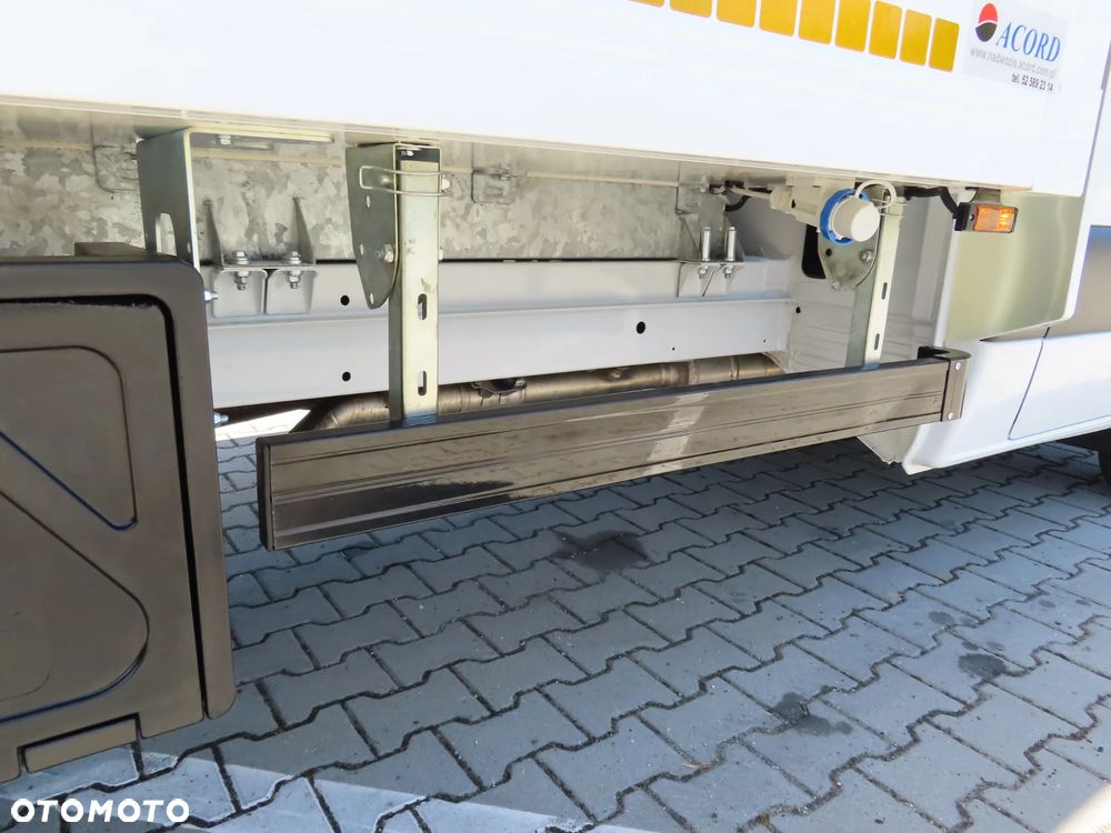 Mercedes-Benz Sprinter 519 CDI 190 KM Chłodnia Winda Załadowcza BÄR 750 Kg Agregat Zasilany Na Postoju 230 V Izoterma ACORD 3500 mm Dł. 6 Euro Palet Rozstaw Osi L2- 3665 mm, DMC 3500 Kg Tylne Koła Bliźniacze WZMACNIANY Stan Wizualny I Techniczny NOWY Tak Jak Z Taśmy Produkcyjnej Gotowy Dostępny OKAZJA POLECAM - 24