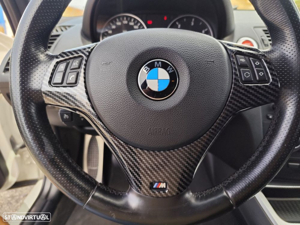 BMW 118 d Pack M - 14