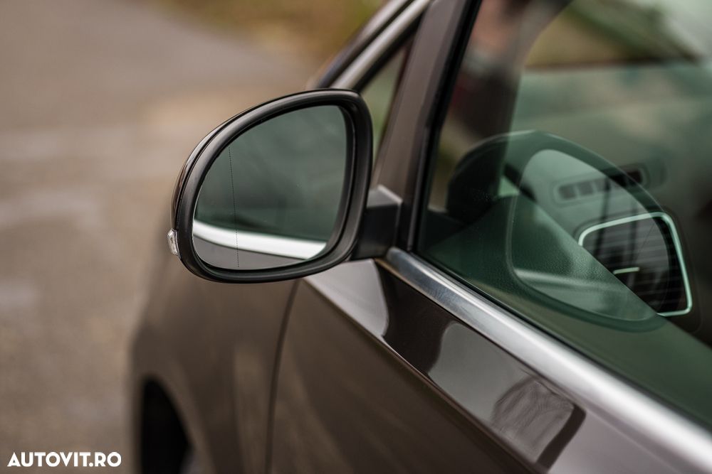 Volkswagen Sharan 2.0 TDI BlueMotion Technology Highline - 29