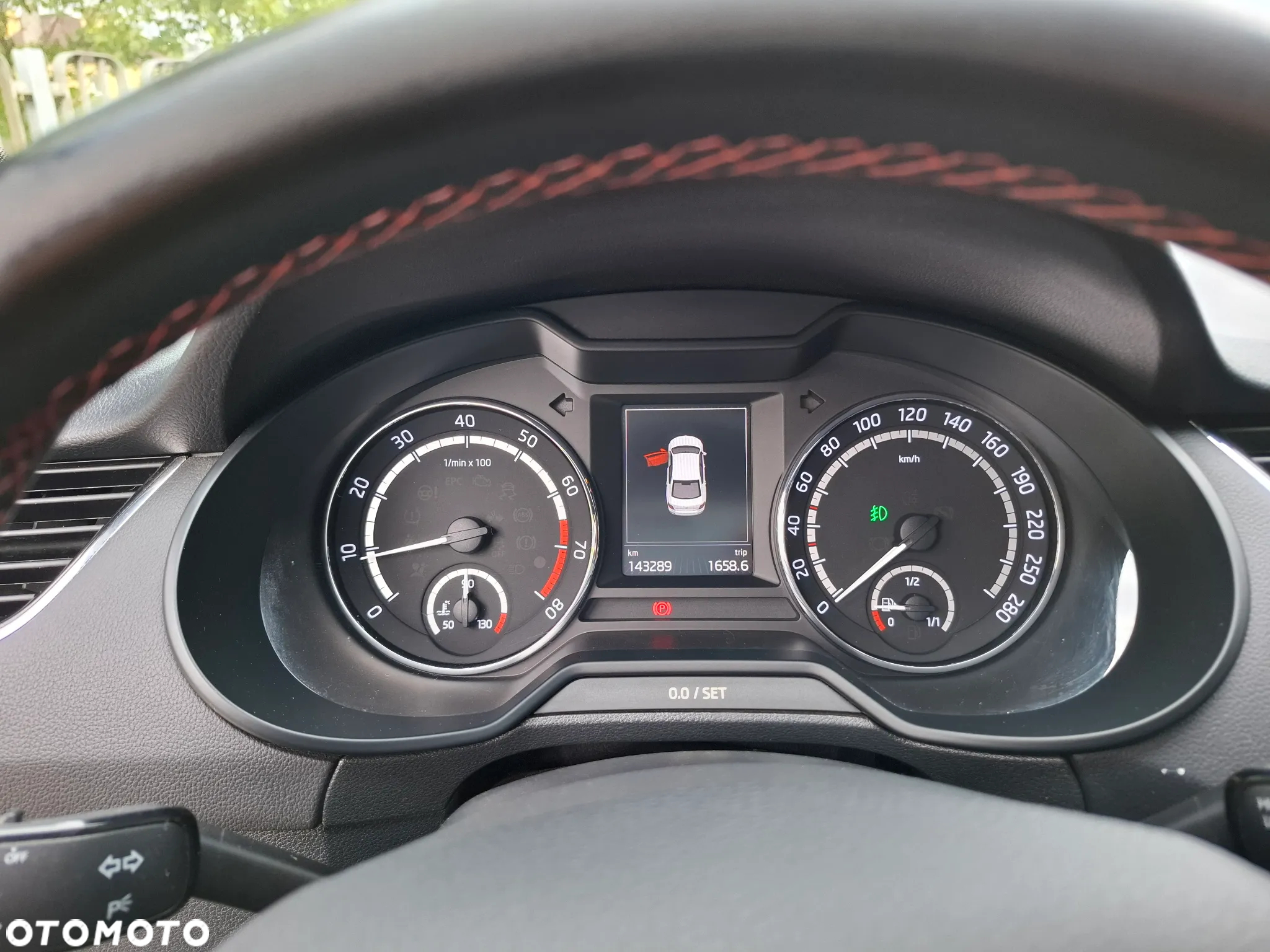 Skoda Octavia 2.0 TSI RS - 12