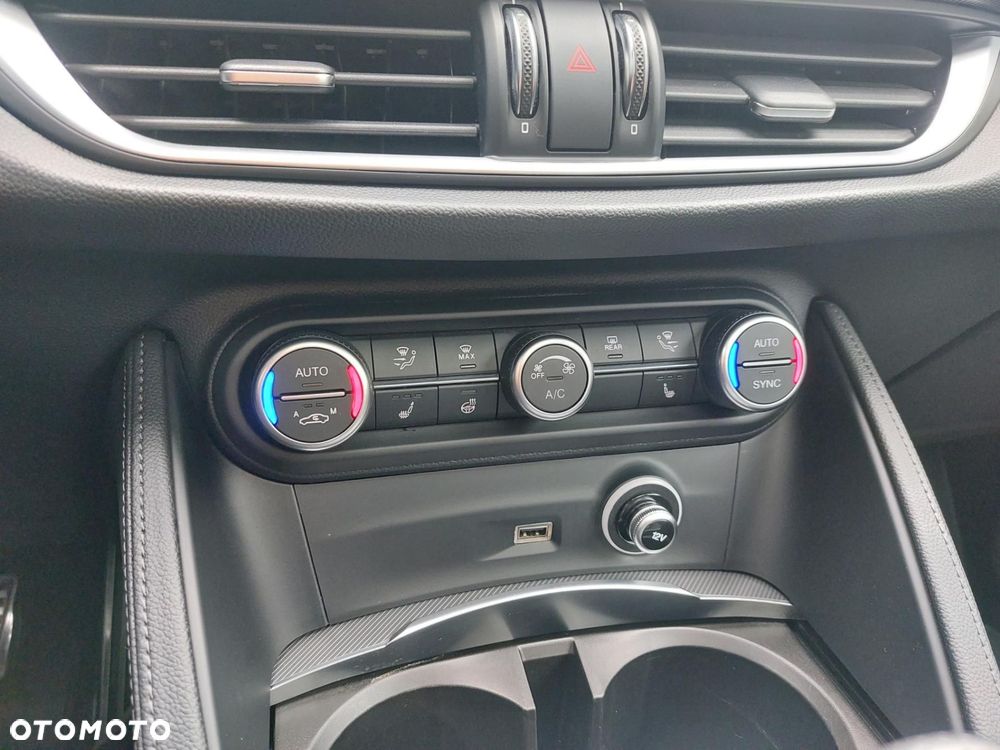 Alfa Romeo Stelvio 2.0 Turbo Veloce Q4 - 23