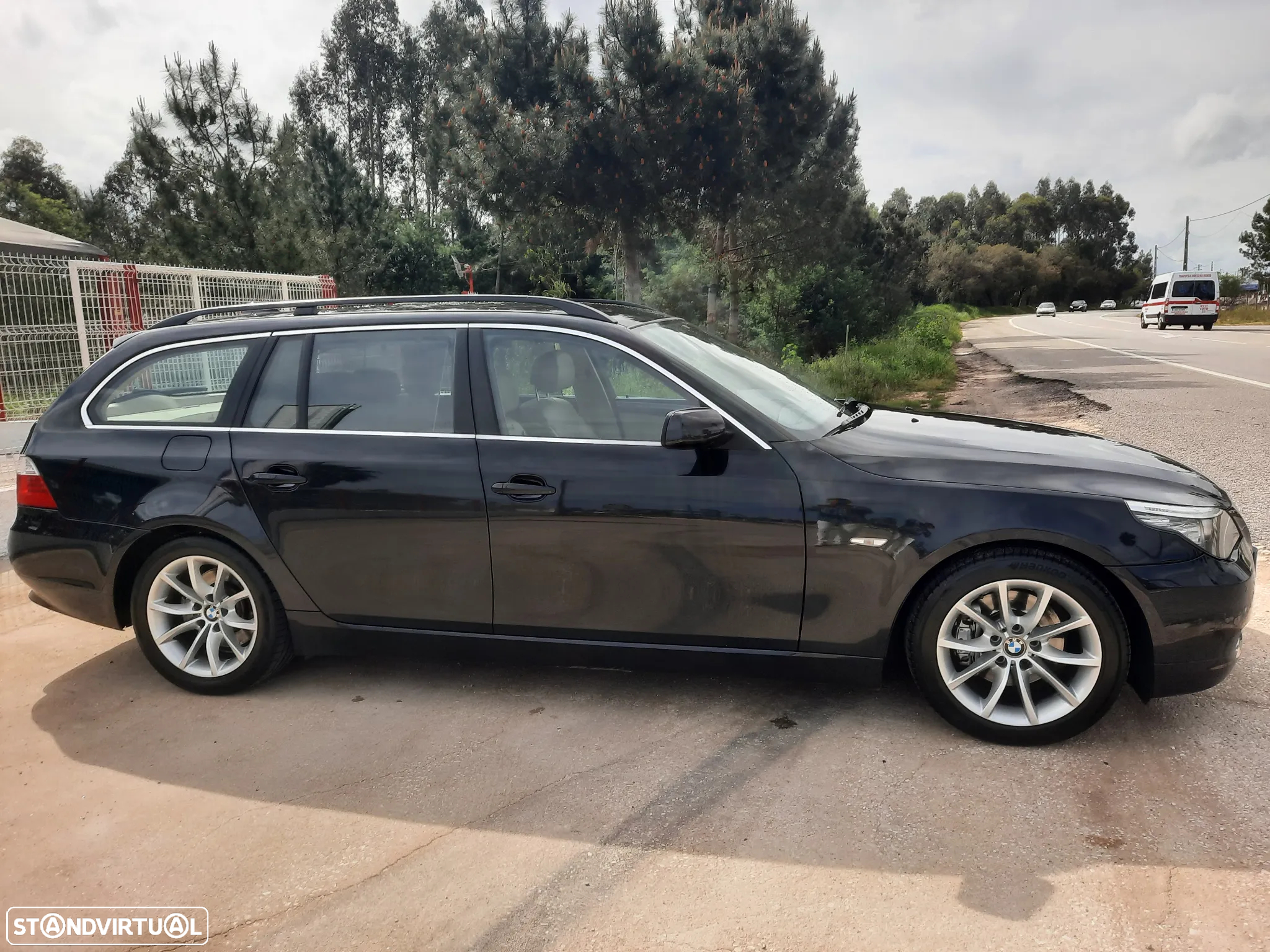 BMW 520 d Touring Executive - 8