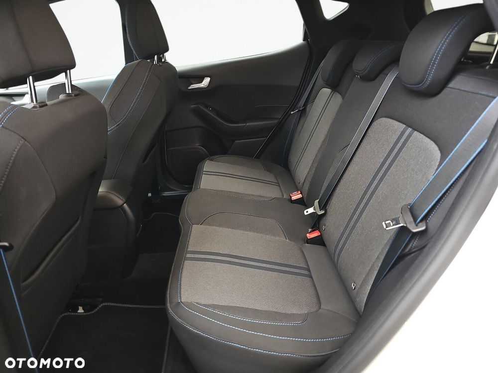 Ford Fiesta - 30