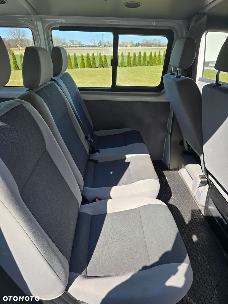 Volkswagen Transporter L2H2 - 12