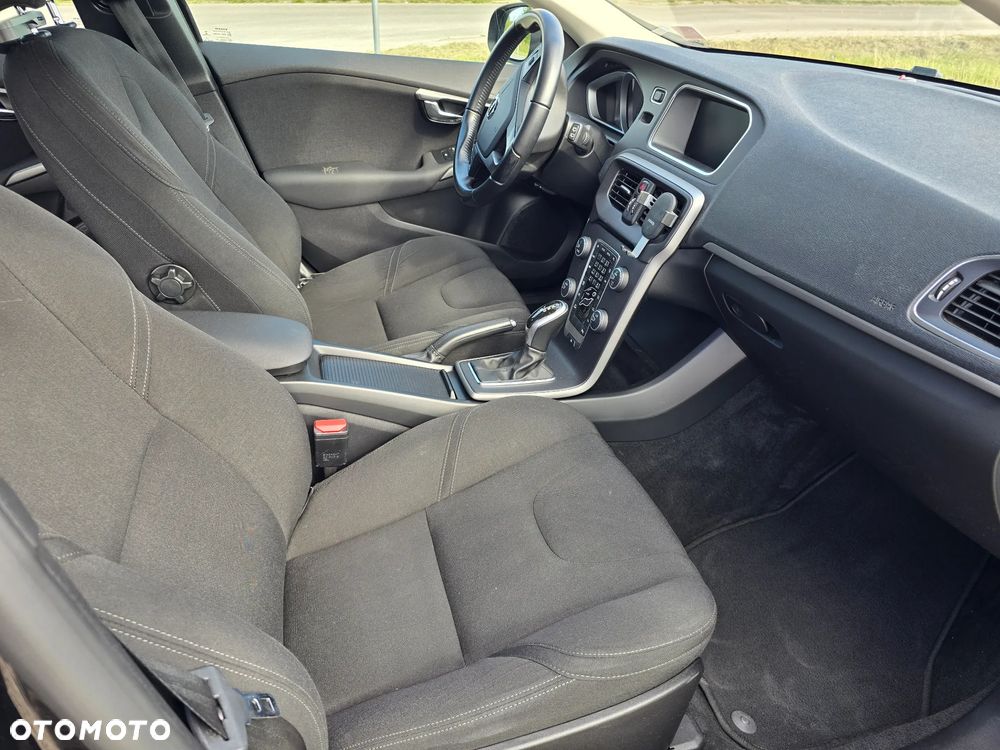 Volvo V40 T3 Drive-E Momentum - 7