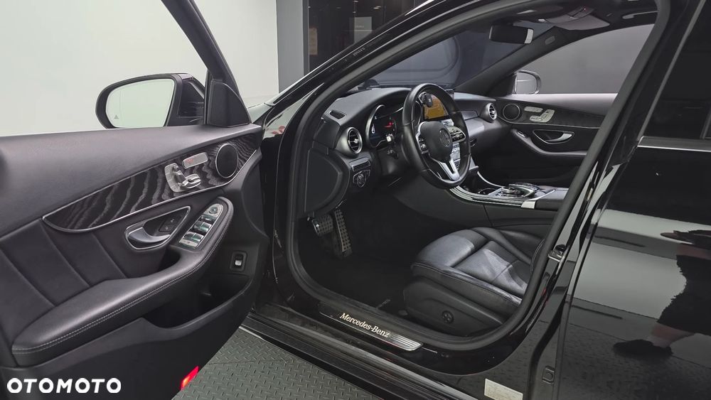 Mercedes-Benz Klasa C 220 d 9G-TRONIC AMG Line - 7