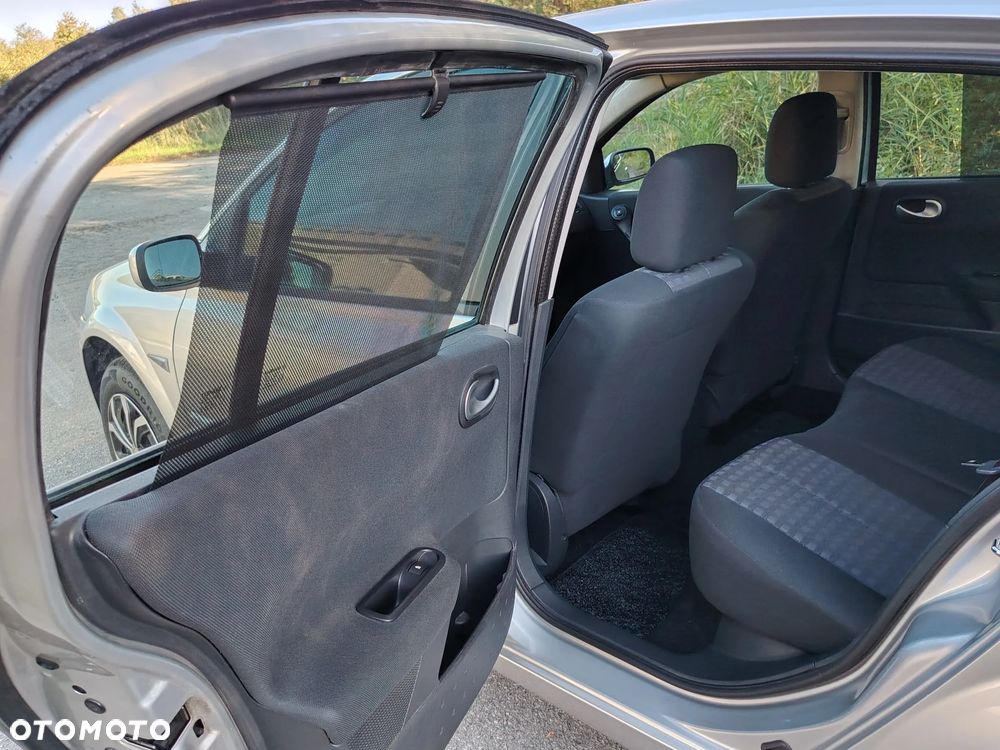 Renault Megane - 25