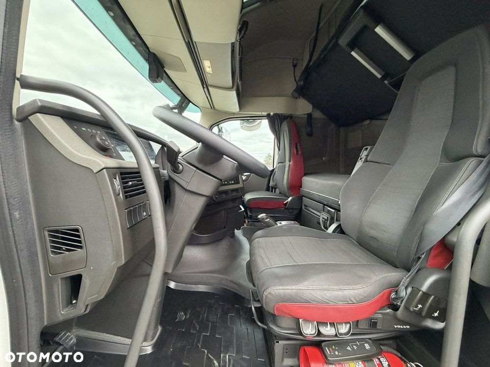 Volvo FH 500 E6 Standard Globetrotter XL Grudzień 2019r - 24
