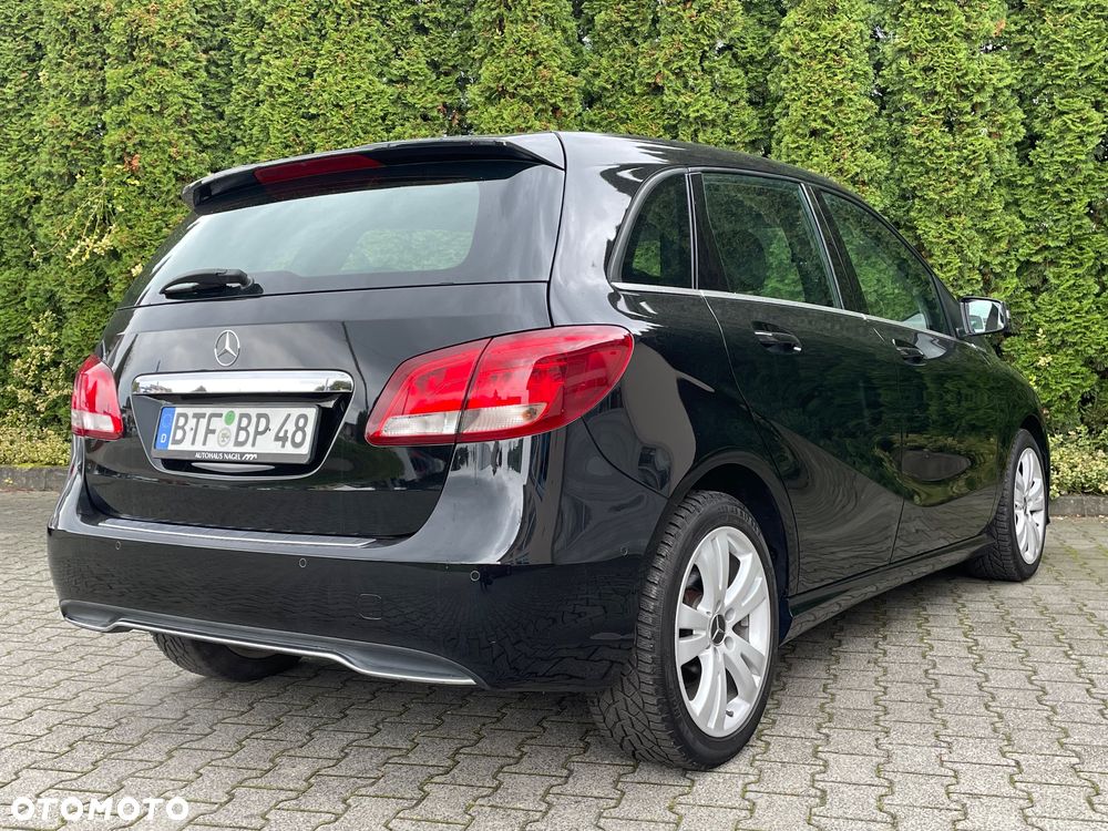 Mercedes-Benz Klasa B 180 - 13
