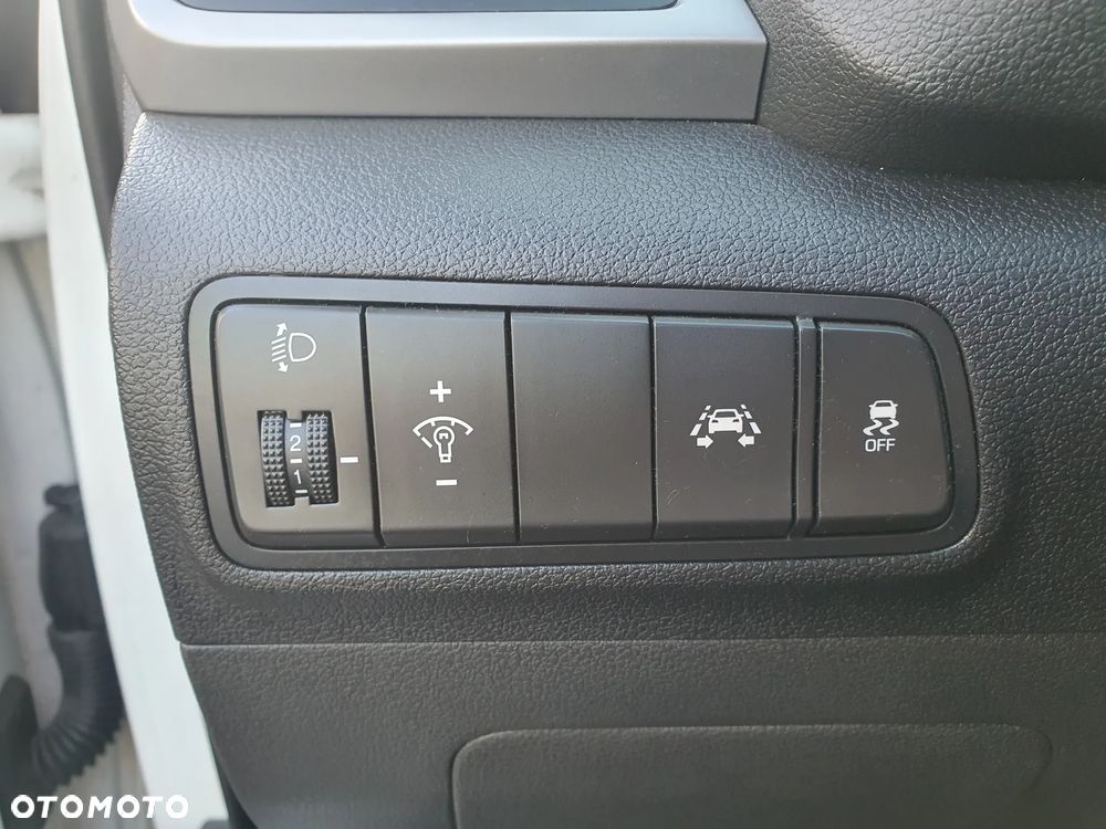 Hyundai Tucson 1.6 GDI BlueDrive Design 2WD - 25