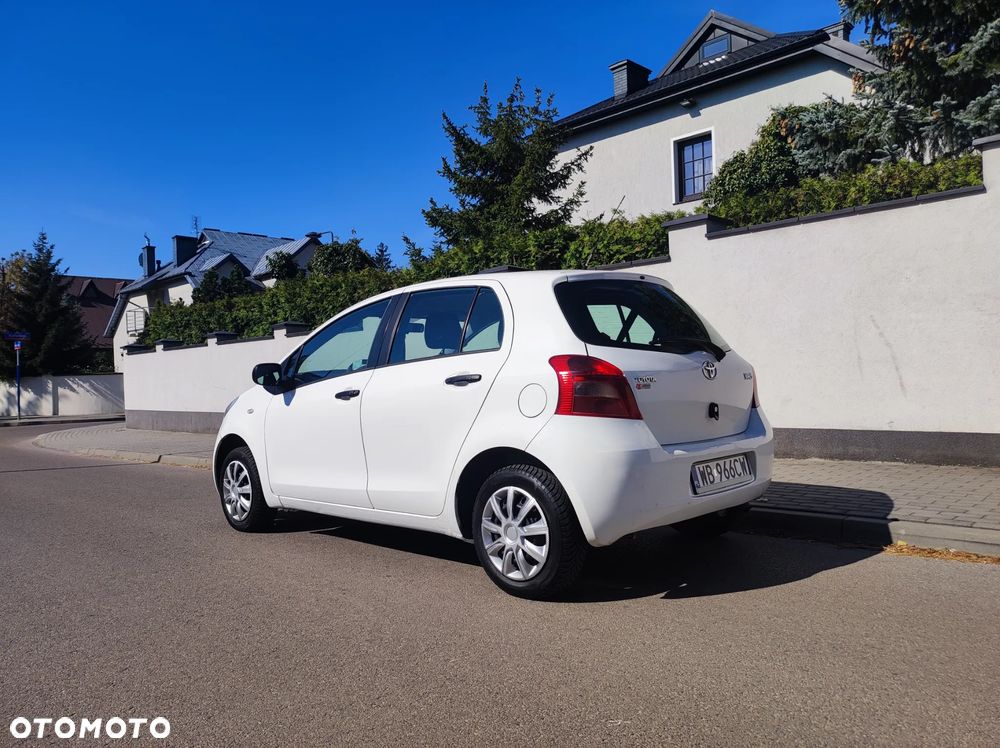 Toyota Yaris 1.0 Luna Start - 7