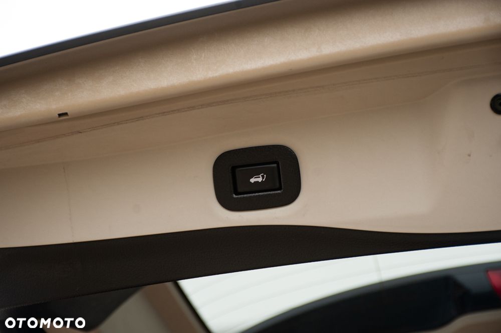 Nissan X-Trail 2.0 dCi ALL-MODE 4x4i Xtronic Tekna - 33