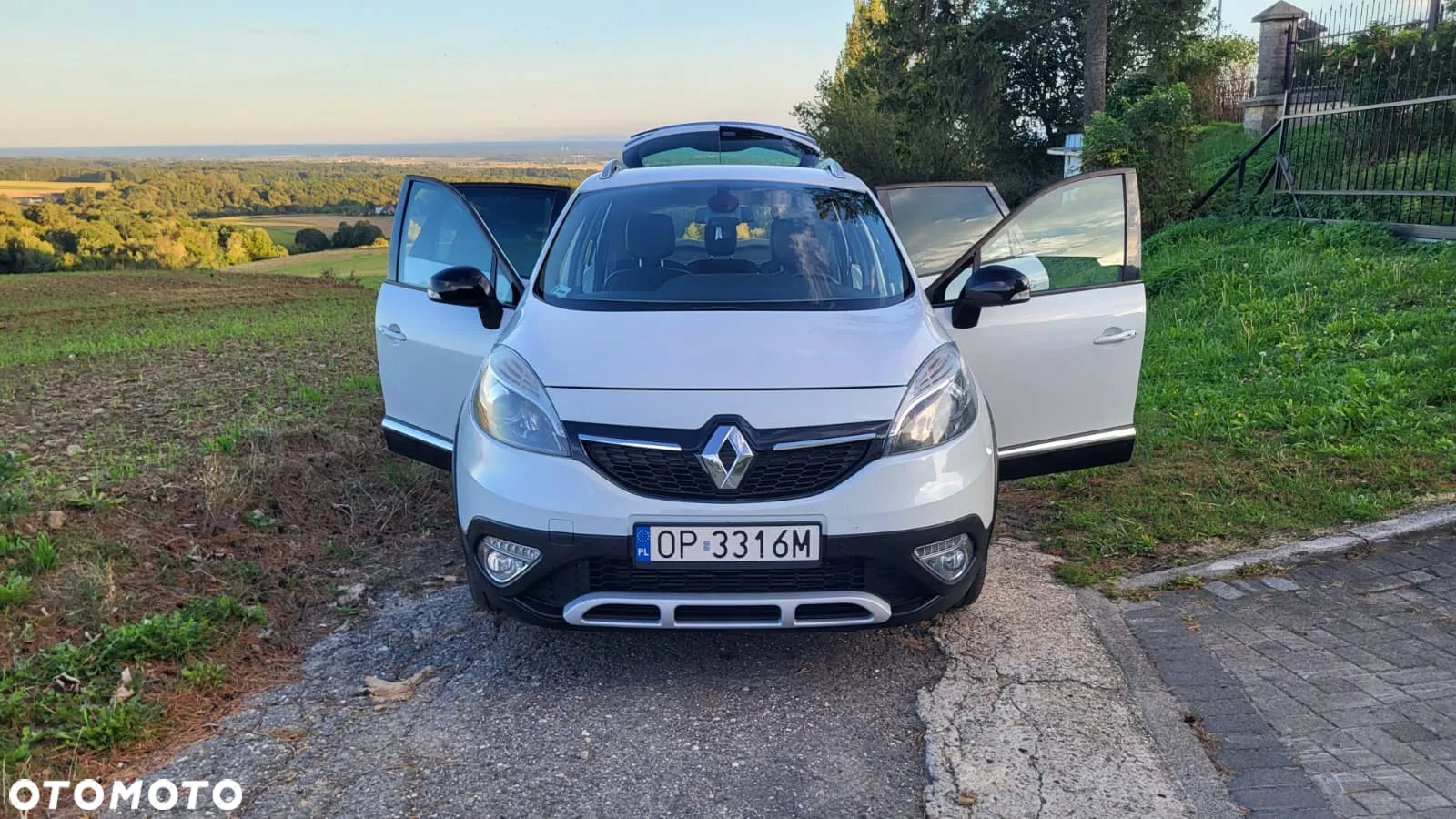 Renault Scenic 1.2 TCe Energy Bose - 10