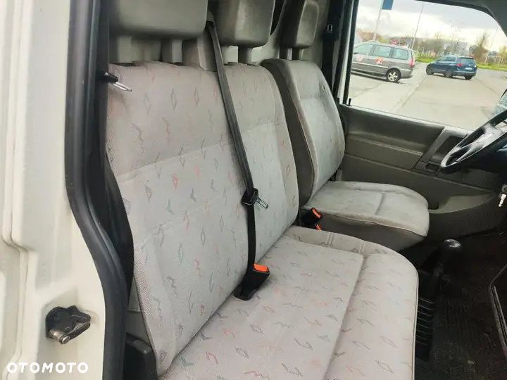 Volkswagen Transporter - 7