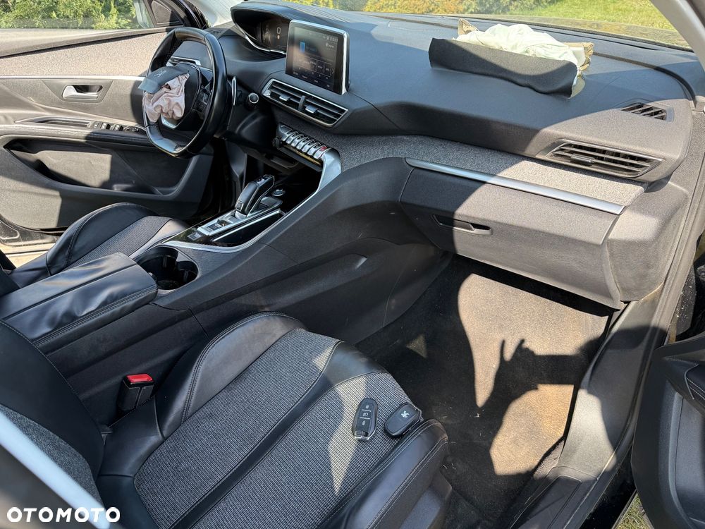 Peugeot 5008 1.5 BlueHDI Allure S&S EAT8 - 10