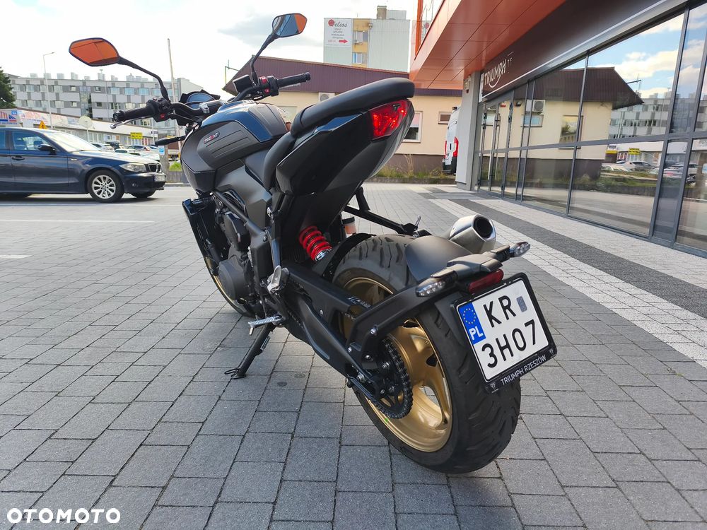 Triumph Trident - 2