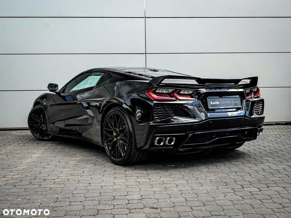 Chevrolet Corvette - 5