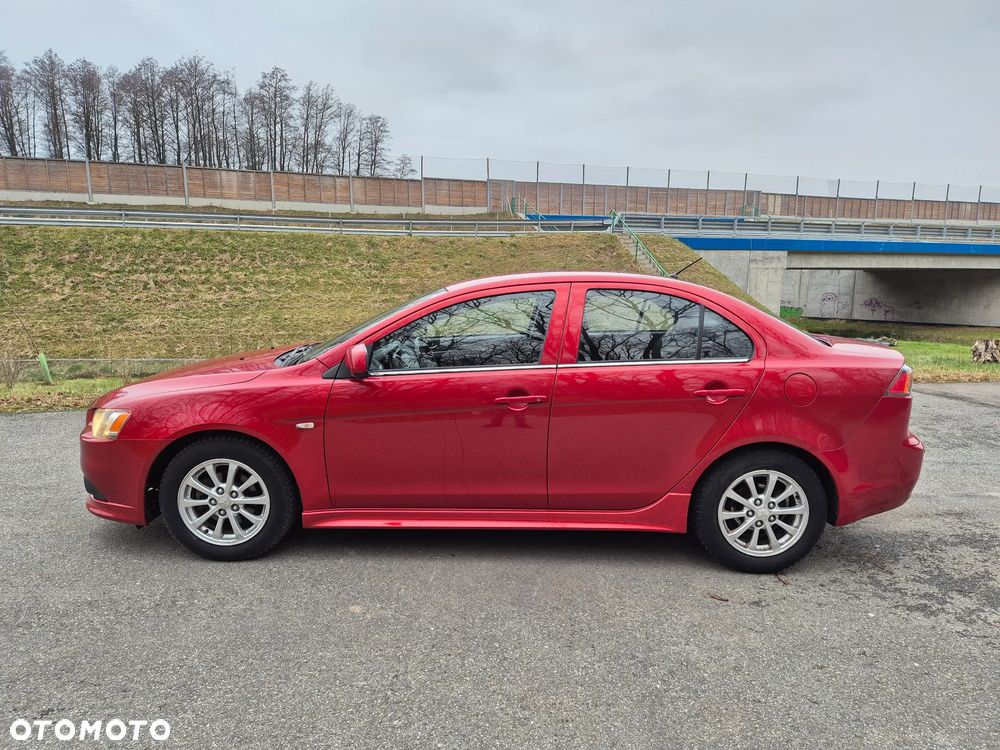 Mitsubishi Lancer 1.6 Invite - 24