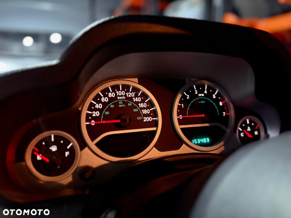 Jeep Wrangler 3.8 Sahara - 31