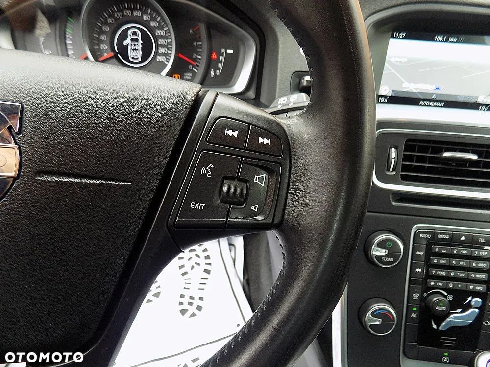 Volvo V60 D3 Geartronic Kinetic - 13