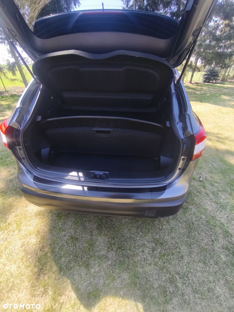 Nissan Qashqai 1.6 DCi Tekna+ - 8