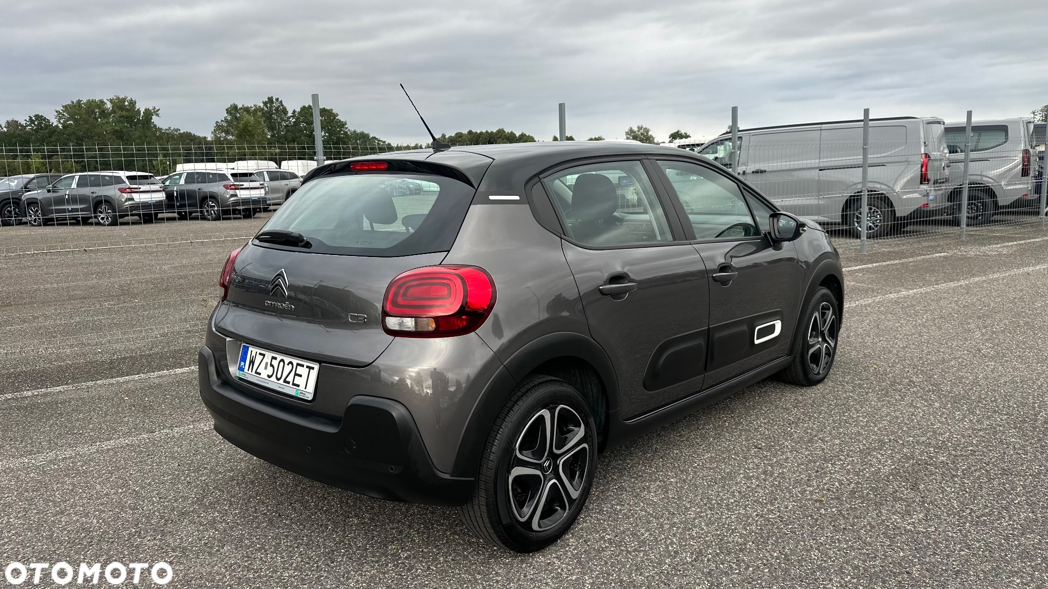Citroën C3 1.2 PureTech Shine S&S EAT6 - 2